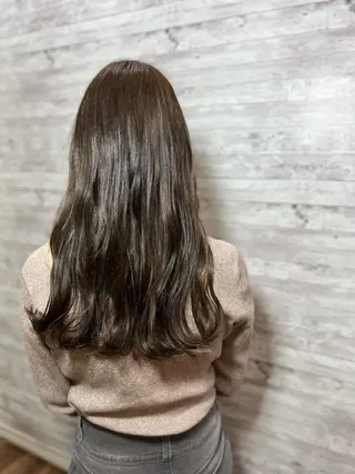 カラー 🌻透明感カラー🌻 阿井希良梨のヘアスタイル