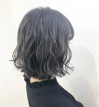 ショート カラー パーマ 名倉 伽奈のヘアスタイル