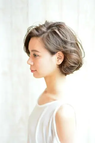 ショート 🇰🇷韓国風艶髪✨ 髪質改善 倉岡しおんのヘアスタイル