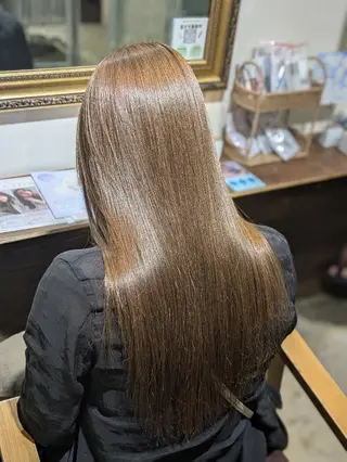 ロング 谷岡 沙也佳のヘアスタイル