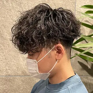 パーマ メンズカット　文山 翔世のヘアスタイル