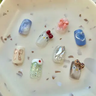 ネイル 小松 千冬のネイルデザイン