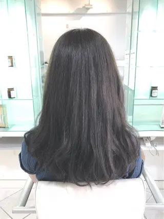 ロング カラー 保住 亮太のヘアスタイル