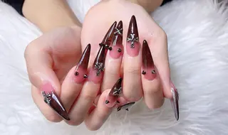 ネイル B•U Nail大宮 長さだし専門店のネイルデザイン