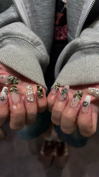 ネイル color.nail 🫧ionaのネイルデザイン