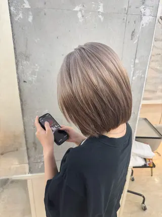 ショート カラー 小川 新大のヘアスタイル