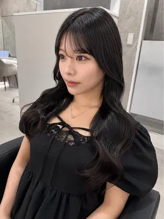 ロング カラー ヘアアレンジ 韓国艶カラー🇰🇷 EWA💙のヘアスタイル