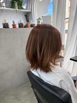 ミディアム カラー LIV My【マイ】 艶カラー/髪質改善のヘアスタイル