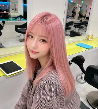 カラー 🫧モテる💗ダメー ジレスハイトーン🫧のヘアスタイル