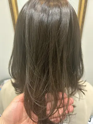セミロング カラー 柴田 久美子のヘアスタイル