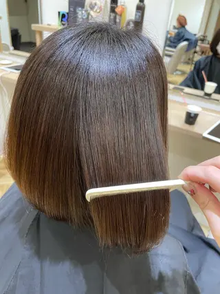 ミディアム 髪質改善お任せ ください♪ひとみのヘアスタイル