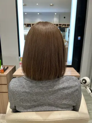 ミディアム カラー 能登 彩穂のヘアスタイル
