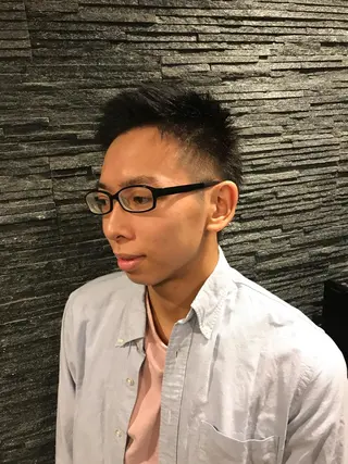 ショート 石川 裕大のヘアスタイル