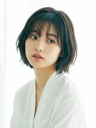 カラー エレナ Helenaのヘアスタイル