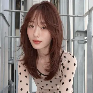 ミディアム カラー momo もものヘアスタイル