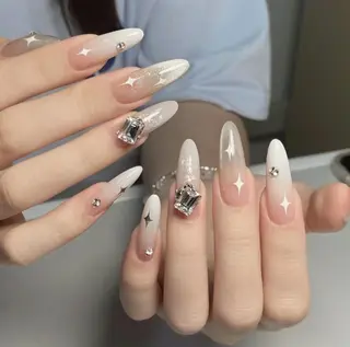 ネイル Queen‘s なんのネイルデザイン