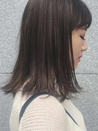 ミディアム カラー 酒井 麻里のヘアスタイル