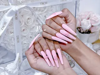 ネイル ✨Nailsalon Vi+✨のネイルデザイン