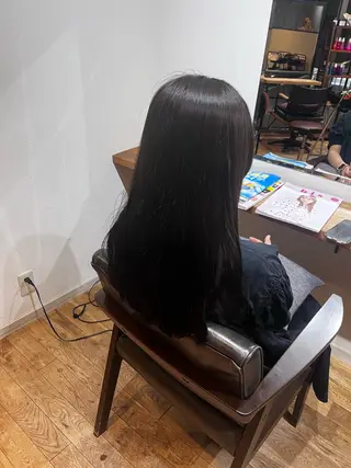 カラー moka/ブリーチ /カットのヘアスタイル