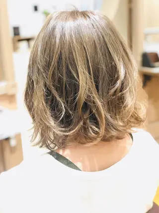 ミディアム カラー 🍀日比野 哲二のヘアスタイル