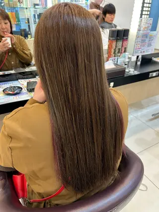 ロング カラー ゆめ ベージュカラーのヘアスタイル
