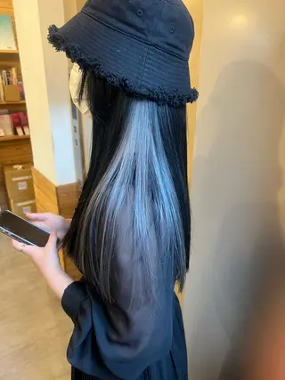 ロング カラー LAMP mashiroのヘアスタイル