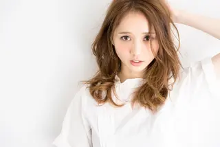 ミディアム カラー パーマ ⭐️美髪矯正⭐️ 室岡仁哉のヘアスタイル