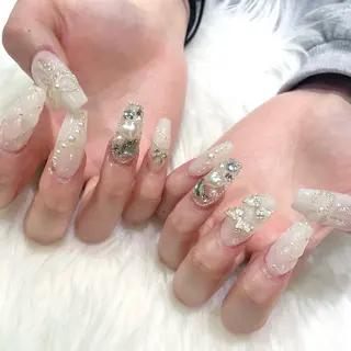 ネイル Anurea HARUKA🌸のネイルデザイン