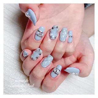 ミディアム ネイル 🐾enen style 🐾のネイルデザイン