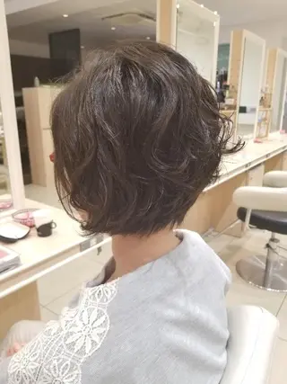 ショート パーマ 山内 佐江子のヘアスタイル
