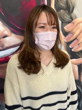 セミロング カラー パーマ ヘアアレンジ メンズ キッズ ネイル マツエク・マツパ アイブロウ 久木原 ゆりのヘアスタイル