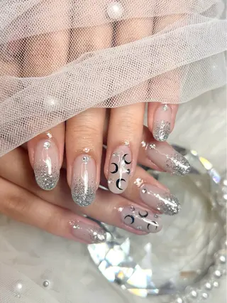 ネイル MaggieSAWA 美フォルムネイルのネイルデザイン
