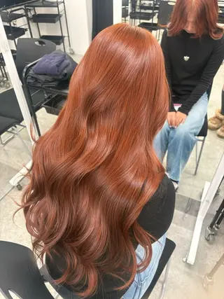 ロング 柔らかベージュ🐈／ 艶カラー／towaのヘアスタイル