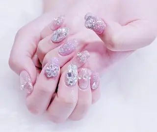 ネイル MoonNail ユリ🌸のネイルデザイン