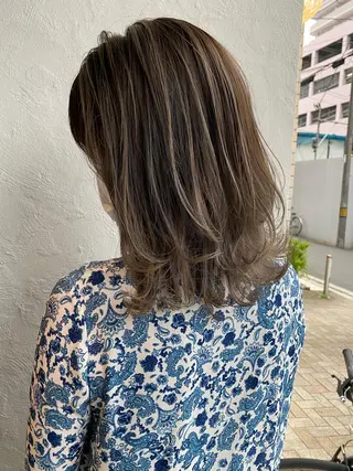 ミディアム トップスタイリスト/ アユミのヘアスタイル