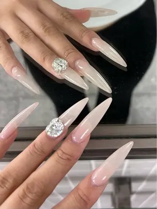 ネイル IROHA NAIL 愛音のネイルデザイン