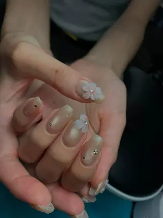 ネイル JISOO ANA.CHUOのネイルデザイン