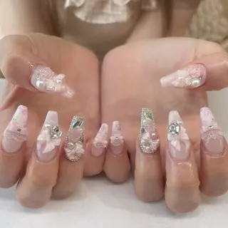 ネイル 💎🐰 saki. m 🐰💎のネイルデザイン