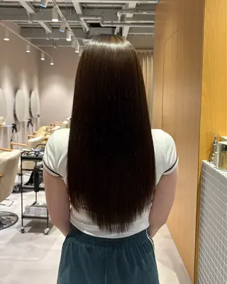ロング 井山 葵のヘアスタイル