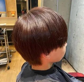 ショート カラー メンズ 曲がる縮毛 フェザー ニュアンス 佐々木のヘアスタイル