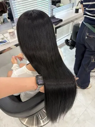 ロング カラー ヘアアレンジ 🎀RIN🎀 縮毛矯正×暗髪🤍のヘアスタイル