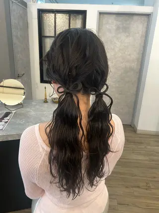 セミロング ヘアアレンジ ブリーチ/ヘアセット 🪞🌙minamiのヘアスタイル