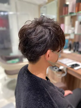 メンズ ハイトーン&透明感 カラー☘️片山優陽のヘアスタイル