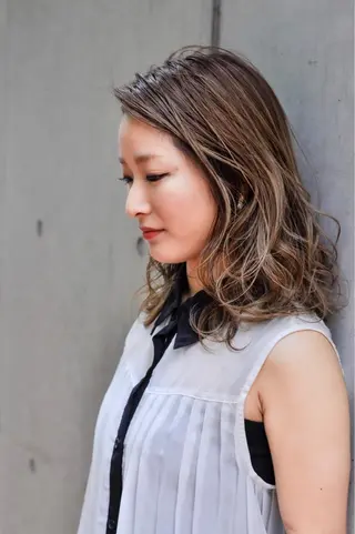 ミディアム カラー 中田 敏明のヘアスタイル