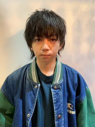 ミディアム メンズ ウルフ、レイヤー 、メンズカットSHOのヘアスタイル