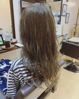 ロング カラー サトウ シューイチのヘアスタイル