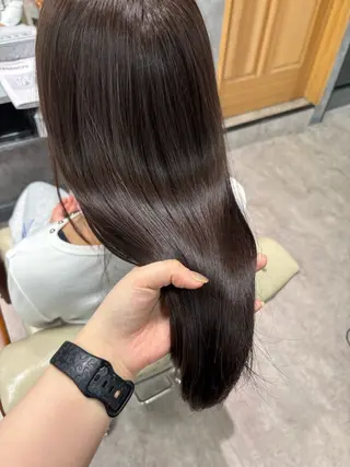 セミロング MIHO 海外風レイヤーのヘアスタイル