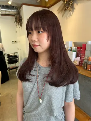 ロング カラー 安達 咲のヘアスタイル