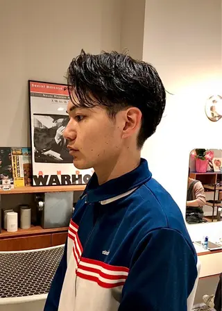ミディアム パーマ メンズ DRIP 名古屋駅のヘアスタイル
