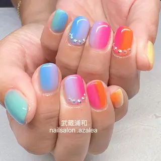 ネイル R inのネイルデザイン